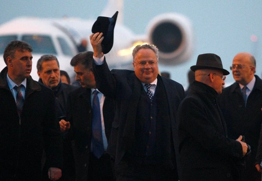 «Υπόγεια» παιχνίδια στην πολιτική σκηνή της χώρας: «Ο Κοτζιάς μοίραζε λεφτά σε αλβανικά και σκοπιανά ΜΜΕ» – Τζ. Σόρος στο παρασκήνιο;